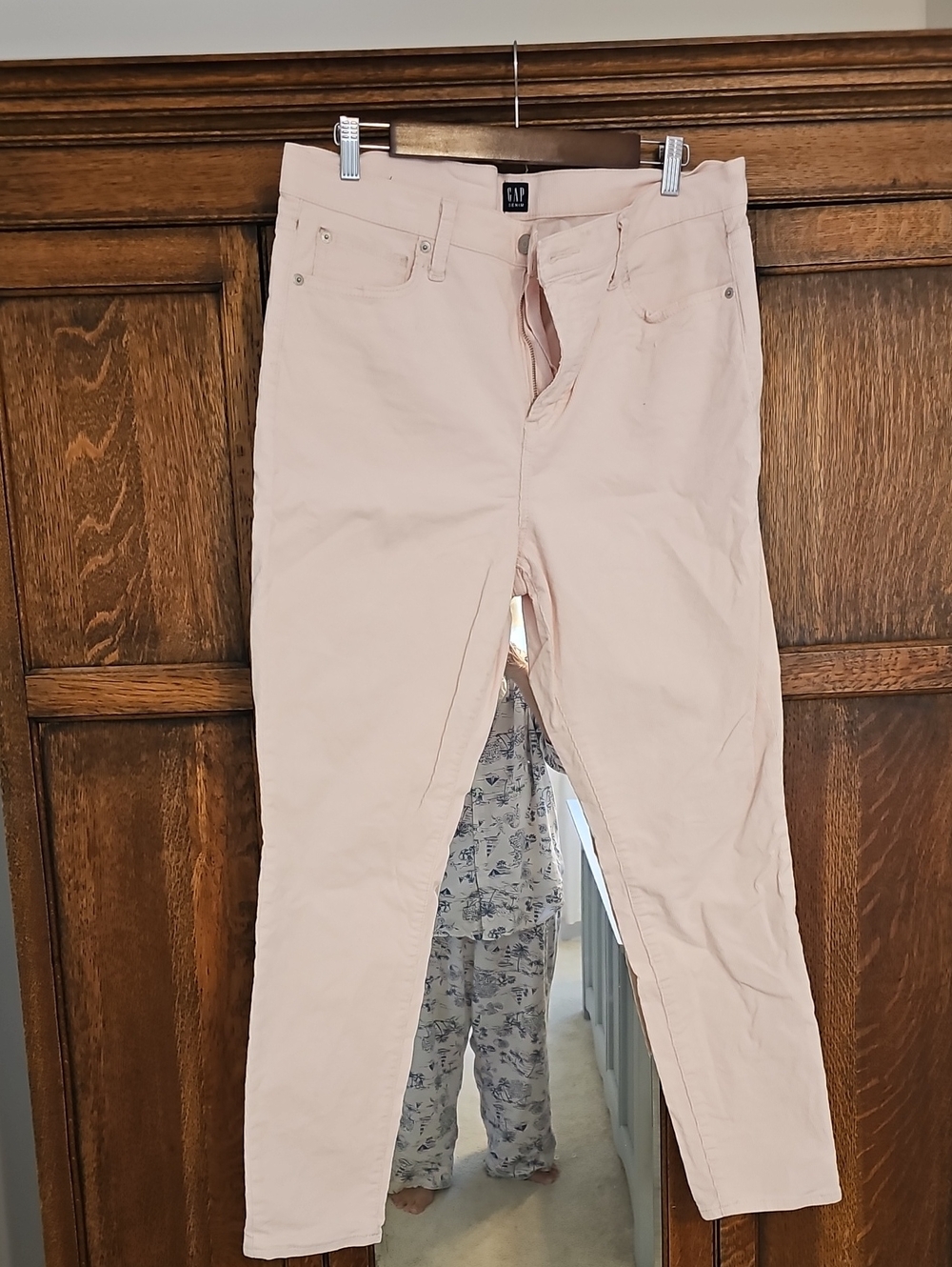 GAP Women's Light Pink Skinny Jeans - Classic Five-Pocket